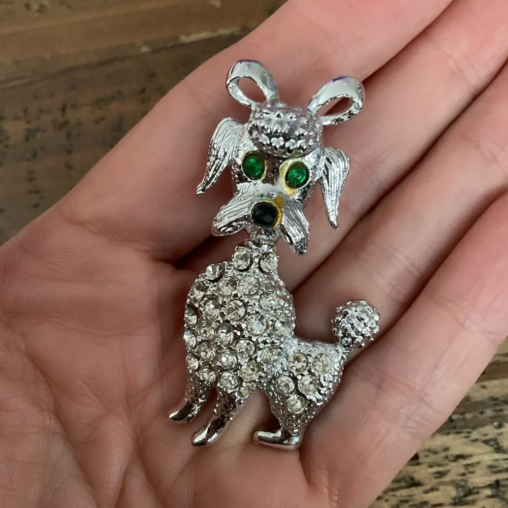 VINTAGE GREEN‎ EYED POODLE BROOCH